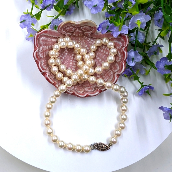 Jewelry - 925 Sterling Silver Clasp 18 Inch Champagne Coloured Pearl Necklace